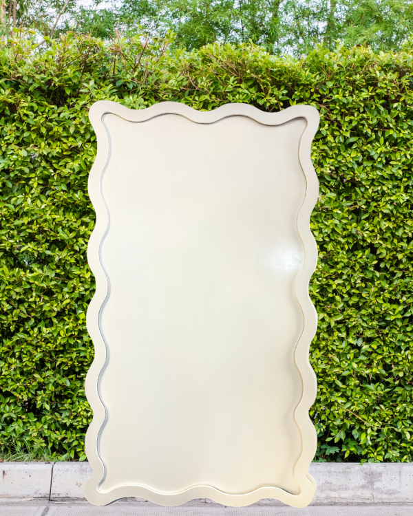Wavy Wall