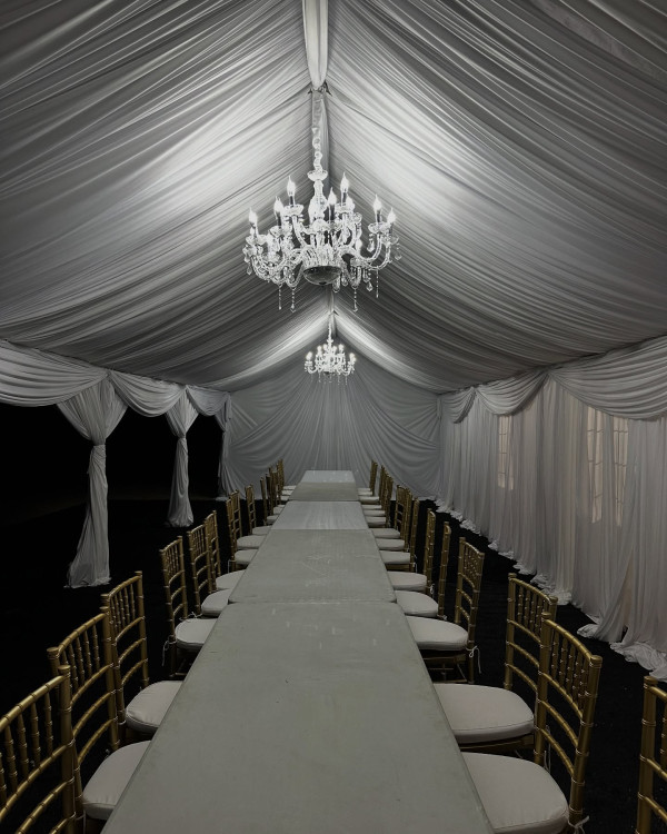 Draping & Tent 15x40